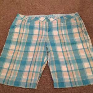Nollie plaid bermuda shorts size 9